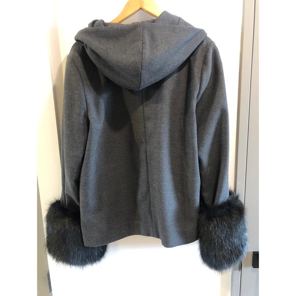 NWT Laundry by Shelli Segal Coat, Removable Cuffs - Picture 5 of 9